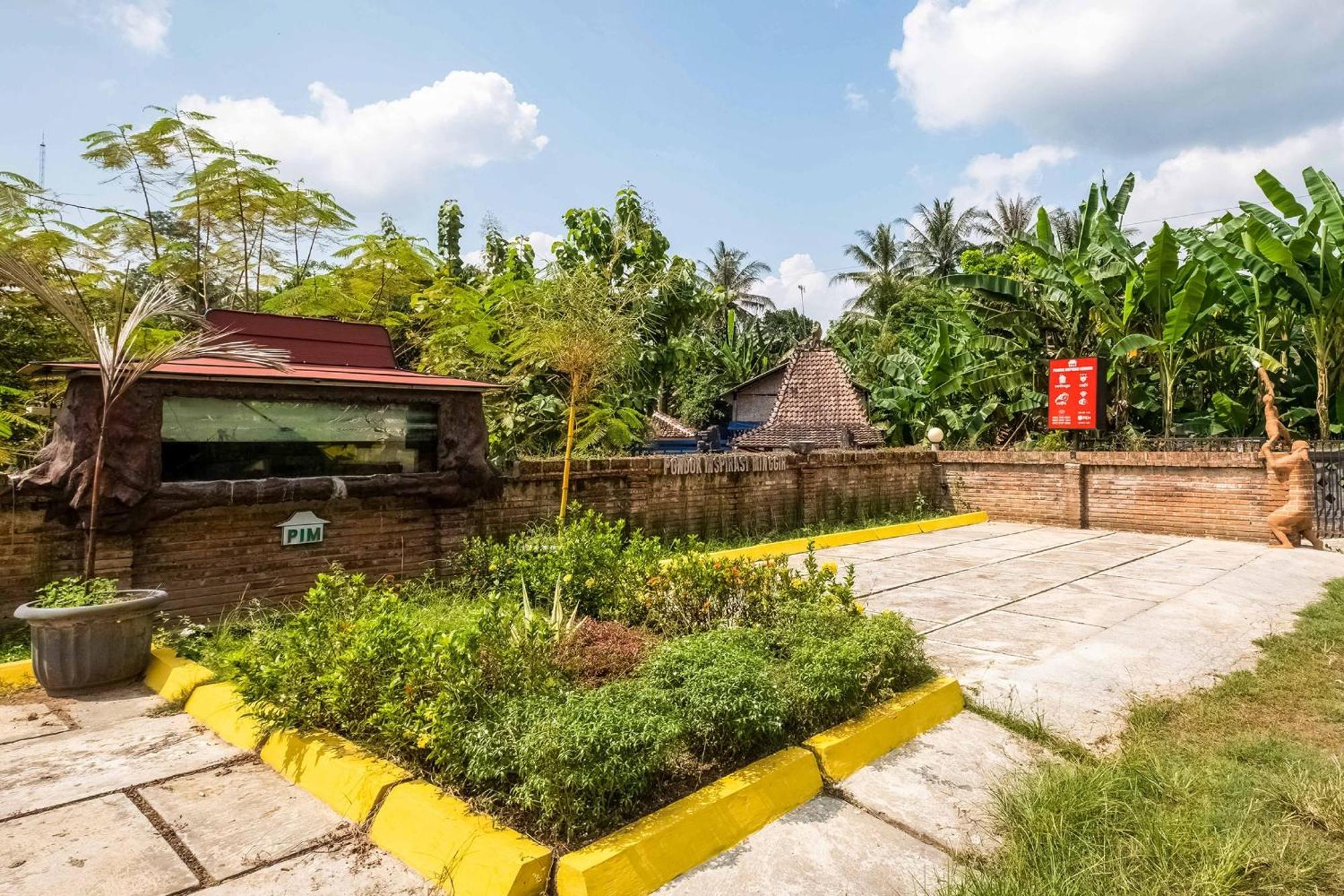 Oyo 3562 Pondok Inspirasi Minggir Klangkapang Ngoại thất bức ảnh